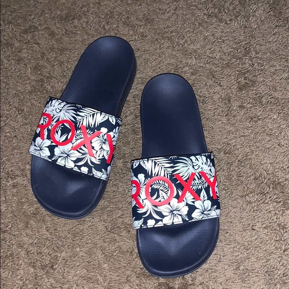 Roxy slides